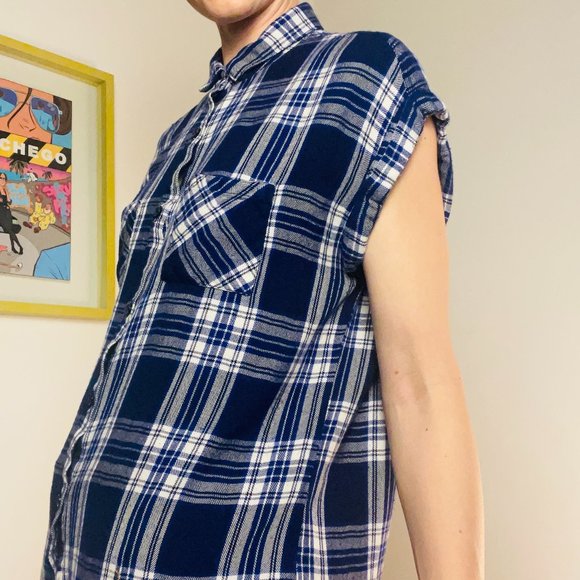 RAILS Soft Muscle Flannel Button-Up - Picture 8 of 11